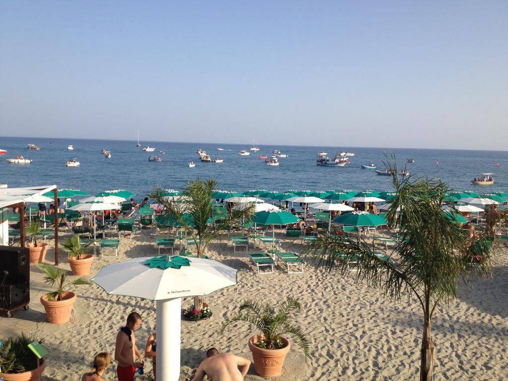Hotel Mediterraneo Роччелла-Ионика Экстерьер фото