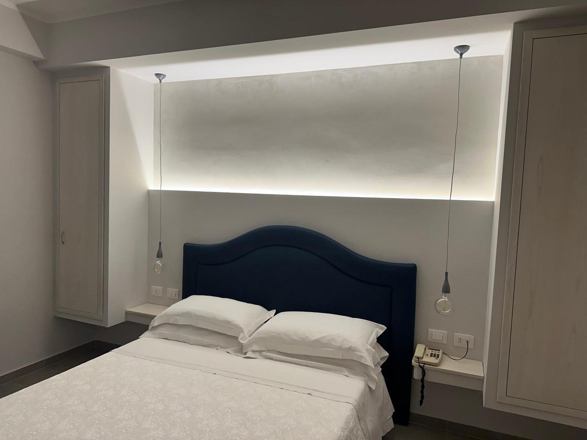 Hotel Mediterraneo Роччелла-Ионика Экстерьер фото